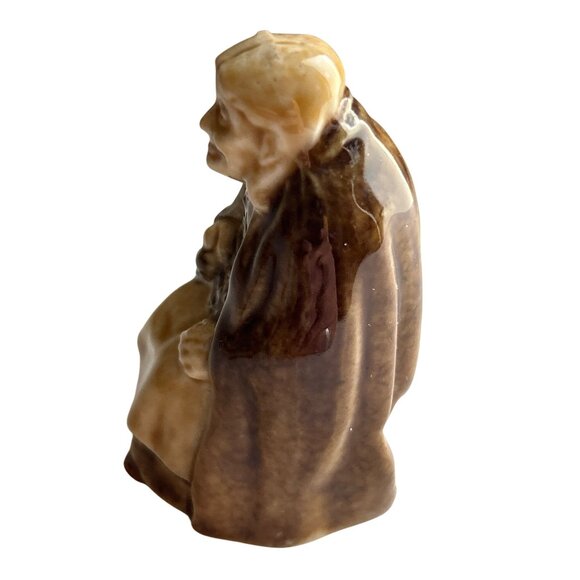 Wade Whimsies Old Lady Figurine Brown Glazed Ceramic Collectible 2.5" Tall - Picture 2 of 5